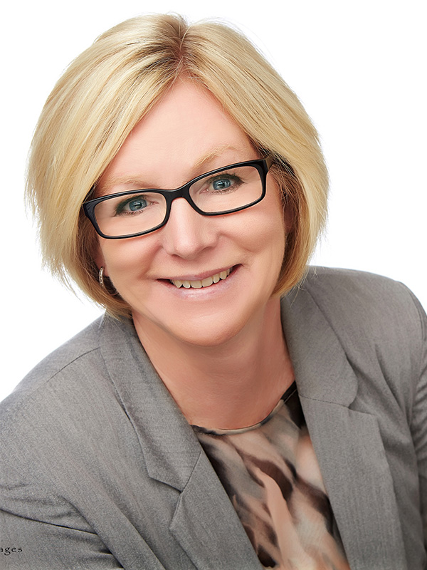 A portrait photo of Regent Alysia Johnston